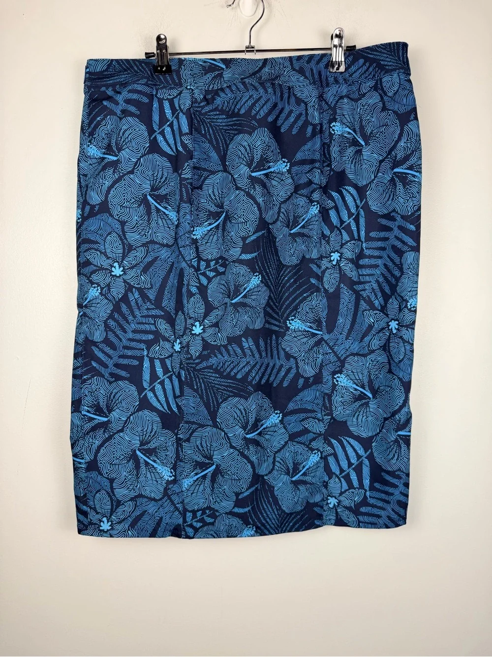RipSkirt length 2 in Maui moonlight blue size large
